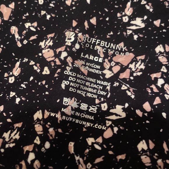 NWOT Buffbunny Leggings Large - Picture 2 of 3